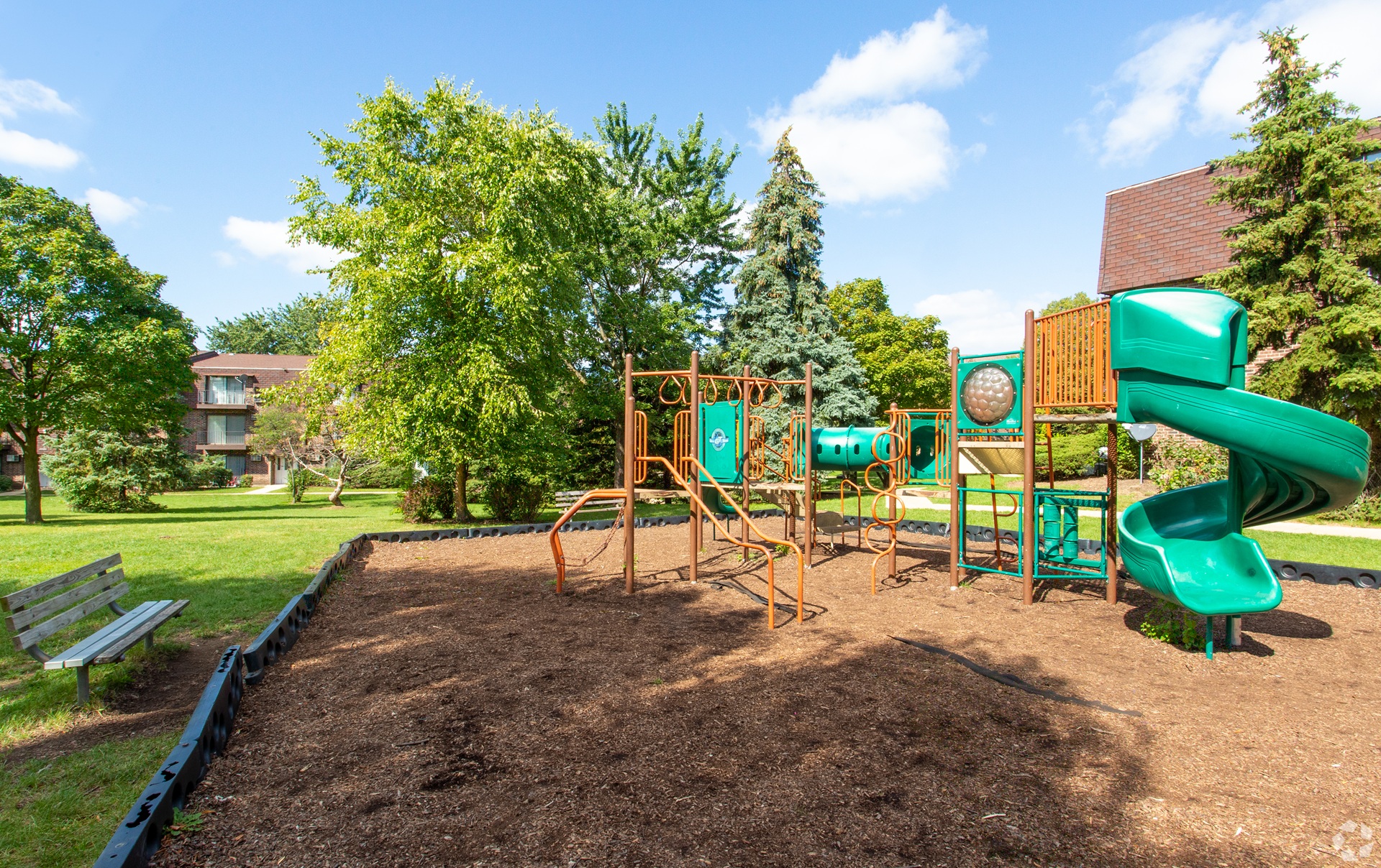 Dynasty Pointe Apartments playground in Woodridge, Illinois